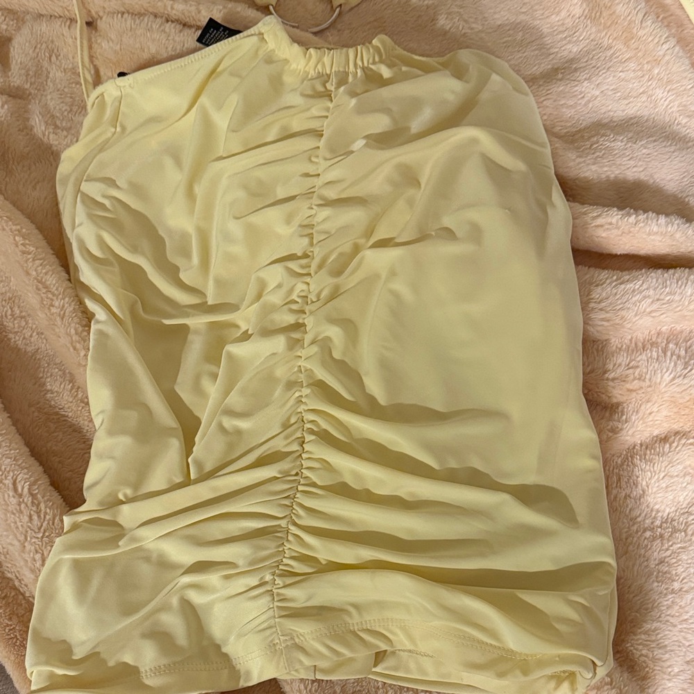Yellow Halter Neck Ruched Dress - Picture 4 of 5